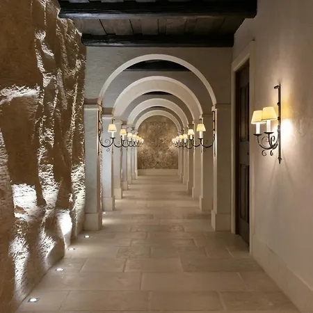 Airelles Gordes, La Bastide Hotel Gordes