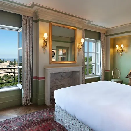 Airelles Gordes, La Bastide Отель Горд