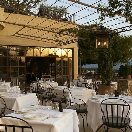 Airelles Gordes, La Bastide 5* Gordes