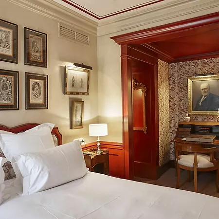Hotel Airelles Gordes, La Bastide 5*