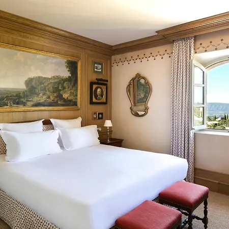 Отель Airelles Gordes, La Bastide 5*
