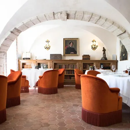 Airelles Gordes, La Bastide Отель Горд